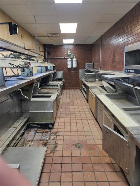 200 Sheffield Dr Photo 16