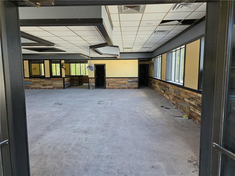 200 Sheffield Dr Photo 5