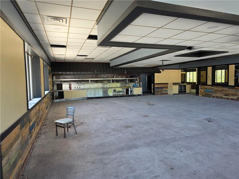 200 Sheffield Dr Photo 6