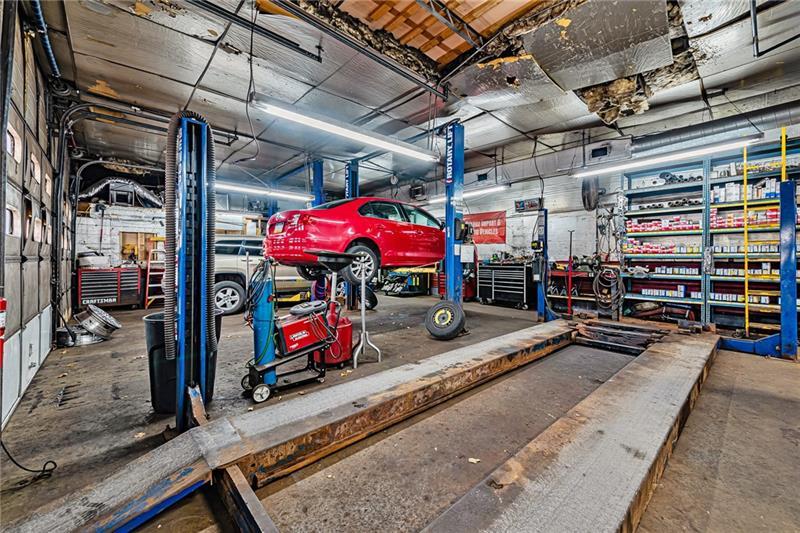 629 Scalp Avenue Photo 20