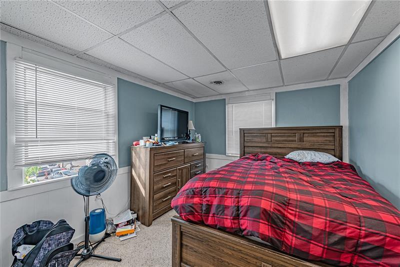 629 Scalp Avenue Photo 36