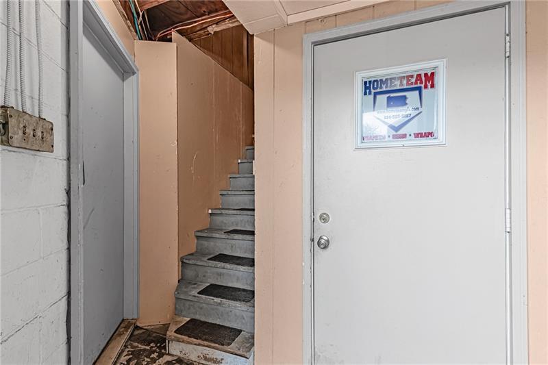 629 Scalp Avenue Photo 42