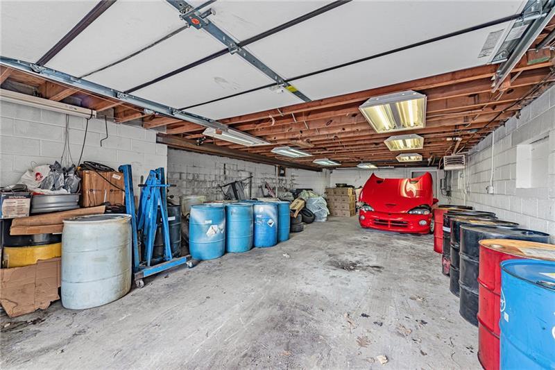 629 Scalp Avenue Photo 44