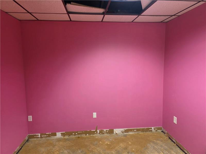 5660 William Penn Hwy Photo 10