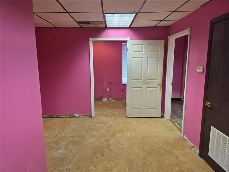 5660 William Penn Hwy Photo 13