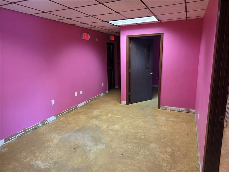 5660 William Penn Hwy Photo 5