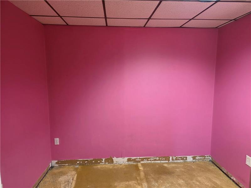 5660 William Penn Hwy Photo 8