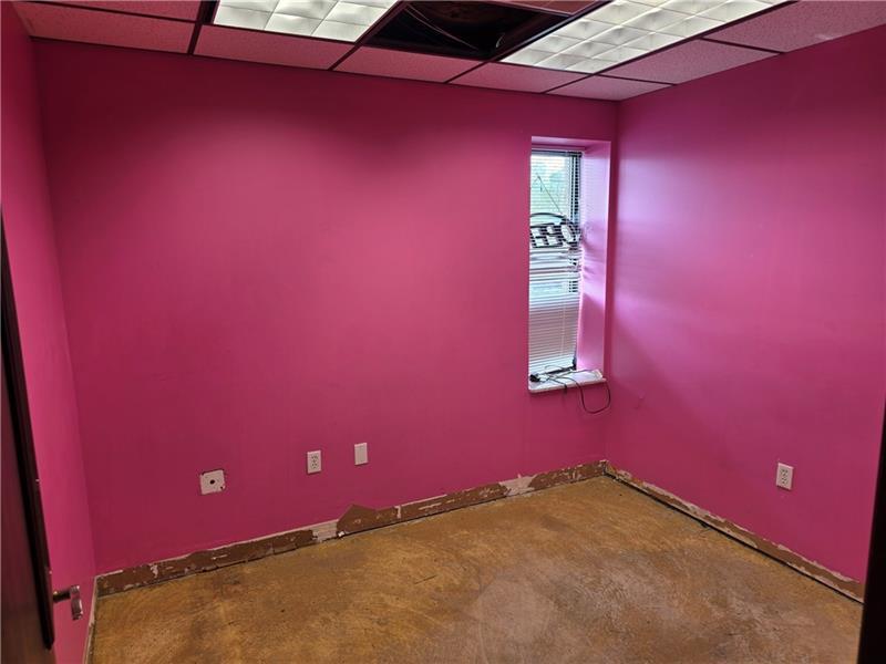 5660 William Penn Hwy Photo 9