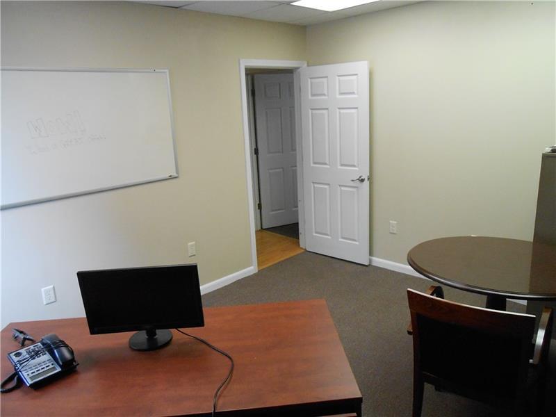 439 Jefferson Ave Photo 12