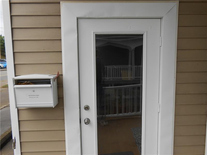 439 Jefferson Ave Photo 2