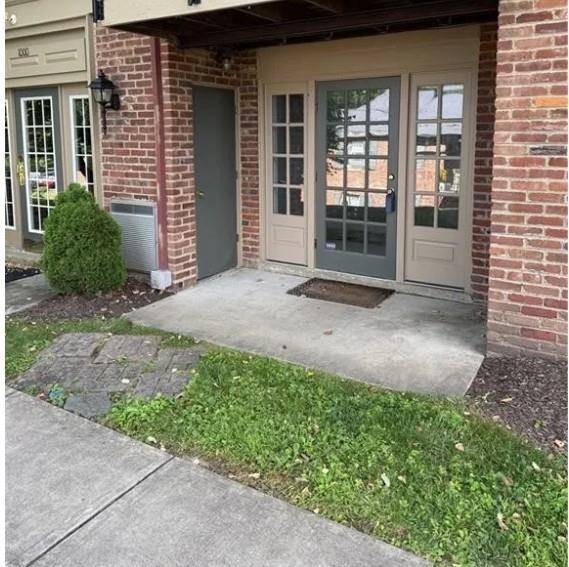 1000 Chatham Park Dr #J