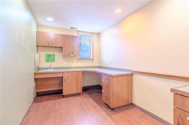 1600 Wildlife Lodge Rd Ste #1 Photo 15