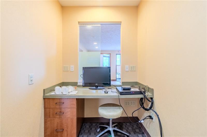 1600 Wildlife Lodge Rd Ste #1 Photo 27