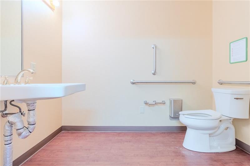 1600 Wildlife Lodge Rd Ste #1 Photo 29