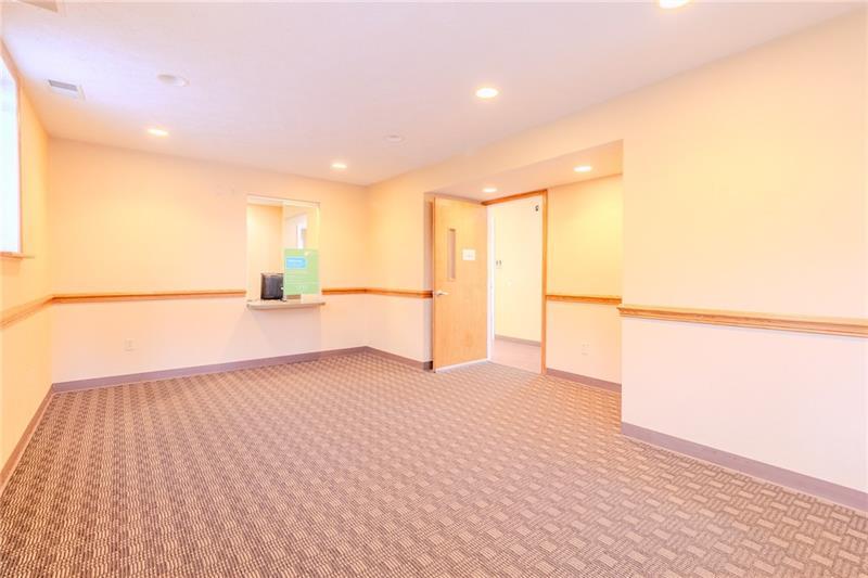 1600 Wildlife Lodge Rd Ste #1 Photo 9