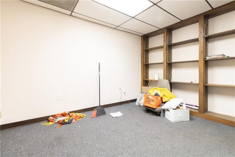 454 W 8th Ave Photo 14