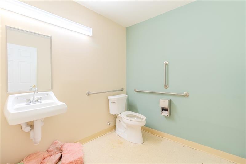 1600 Wildlife Lodge Rd Ste #2 Photo 16