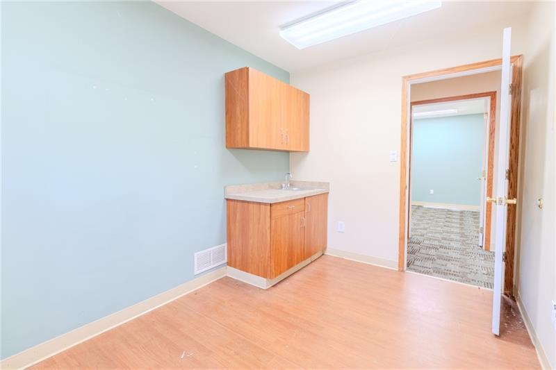 1600 Wildlife Lodge Rd Ste #2 Photo 18