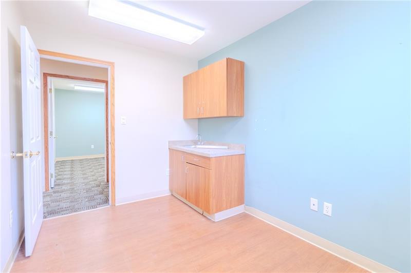 1600 Wildlife Lodge Rd Ste #2 Photo 21