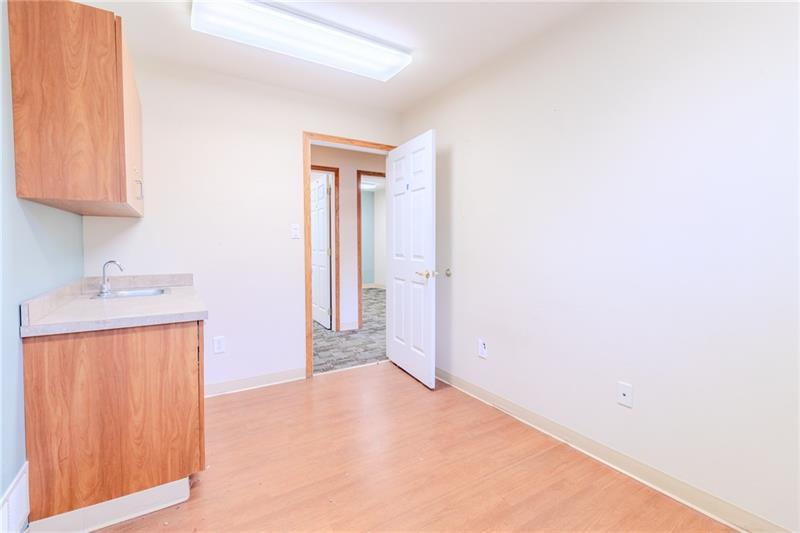 1600 Wildlife Lodge Rd Ste #2 Photo 25