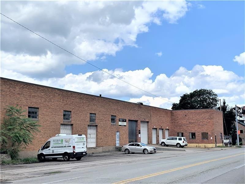 1601 Liberty Ave Photo 3