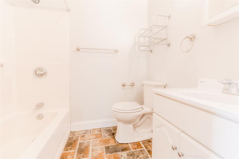 1203 - 1209 W West North Ave Photo 18