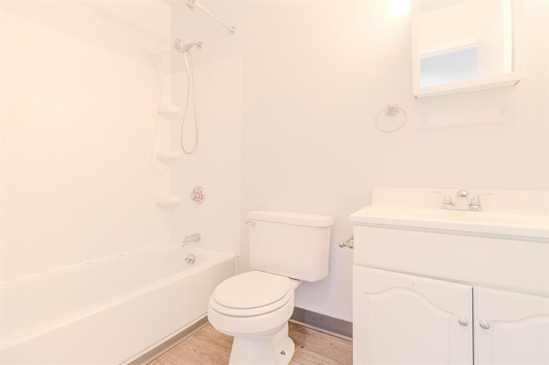 1203 - 1209 W West North Ave Photo 37