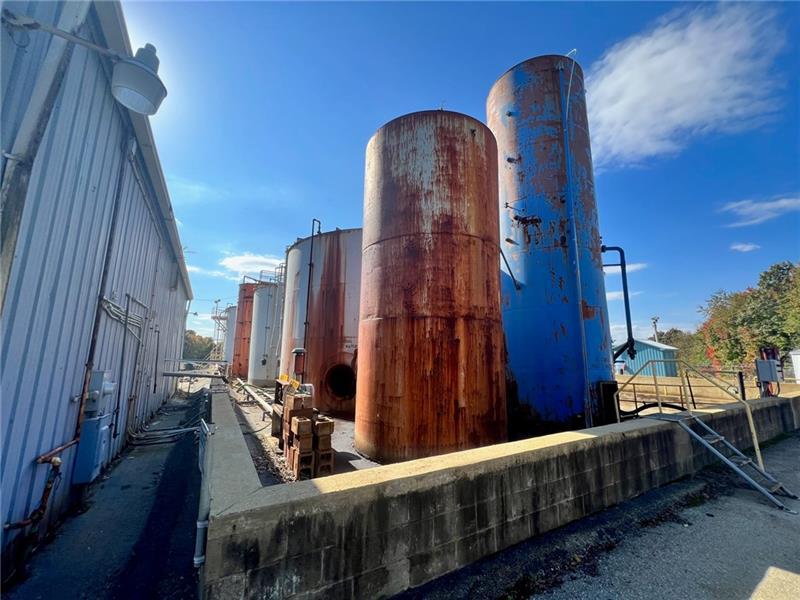 931 Bells Mills Road Photo 17