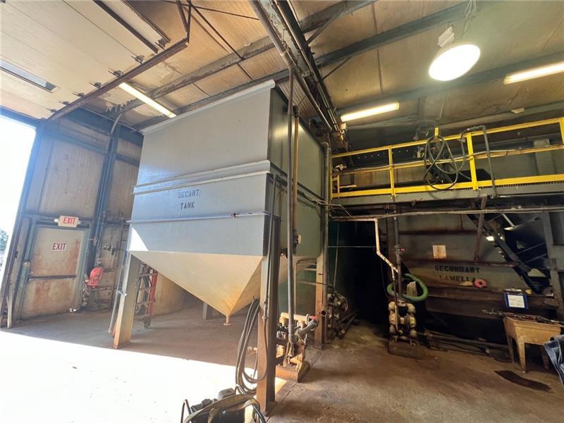 931 Bells Mills Road Photo 3