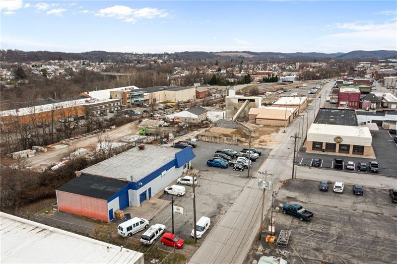 910 Factory Ave Photo 22