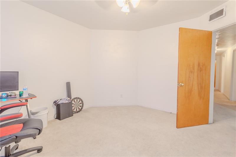 112 Westinghouse Ave Photo 35