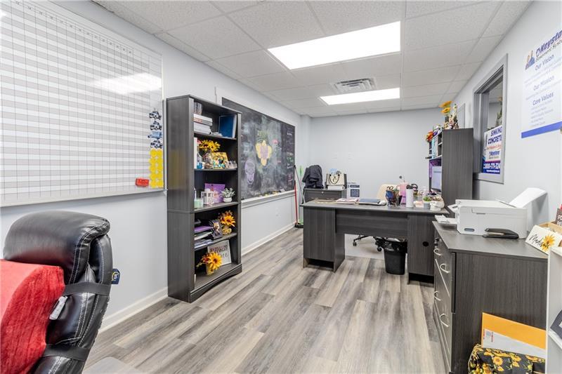 205 31st St Photo 23