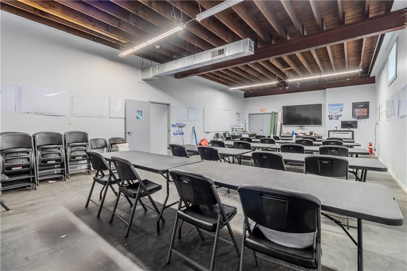 205 31st St Photo 32