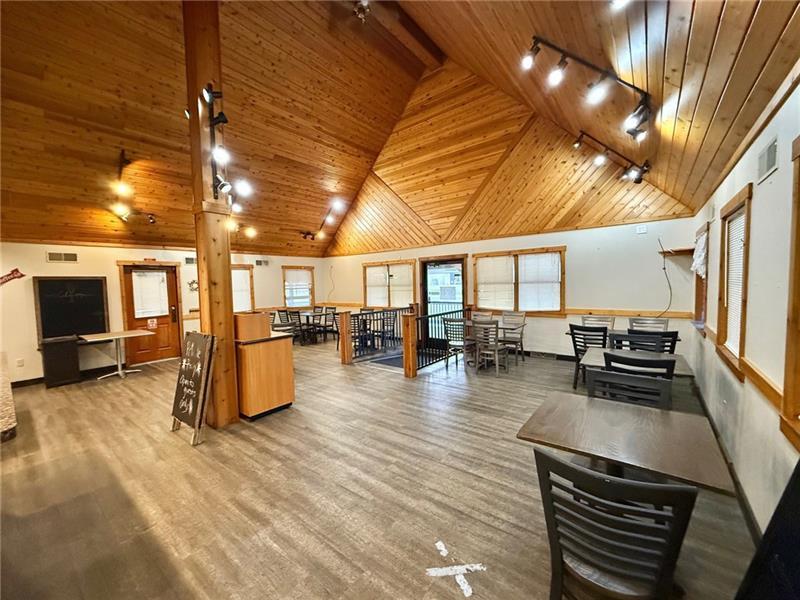3420 Perry Highway