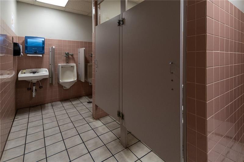 1 Victor Way Photo 12
