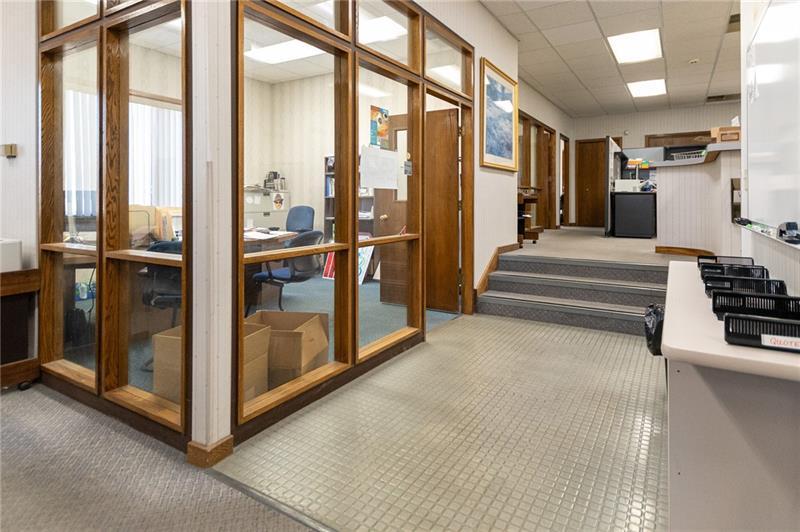1 Victor Way Photo 19