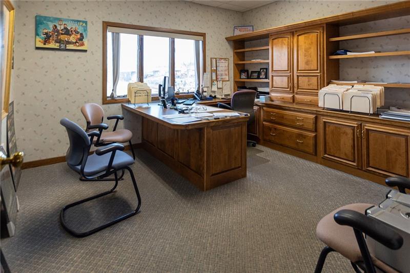 1 Victor Way Photo 20
