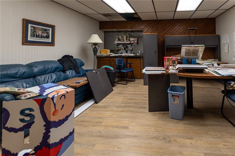 1 Victor Way Photo 9