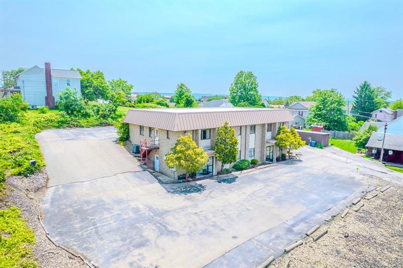 1027 W Main St Photo 1