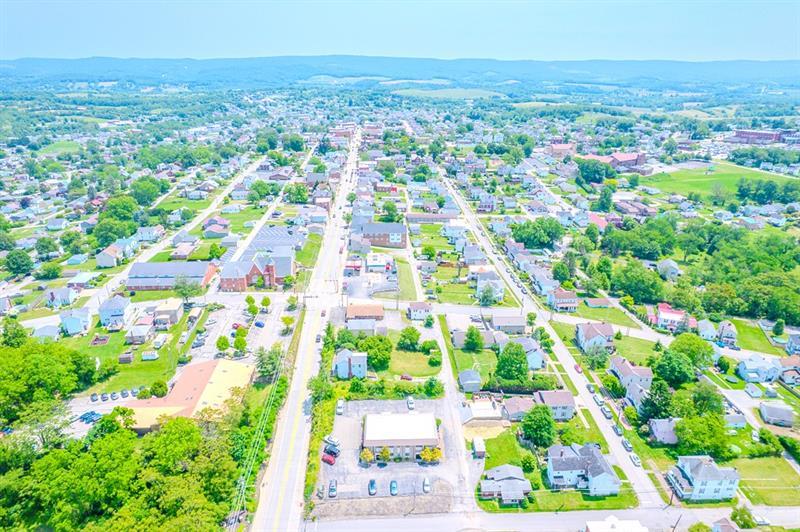 1027 W Main St Photo 42