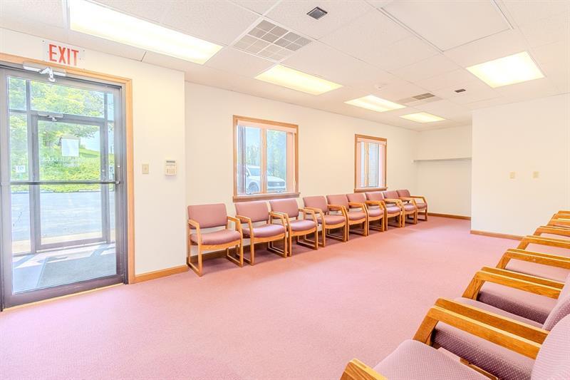 1027 W Main St Photo 9