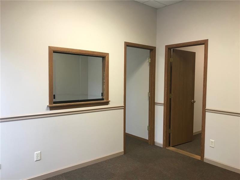 2300 Freeport Road Suite 11 Photo 6