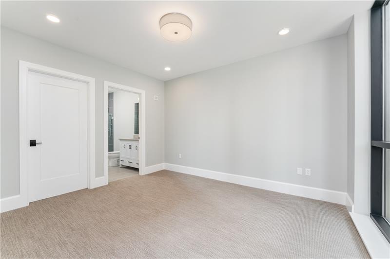 350 Oliver Avenue #1005