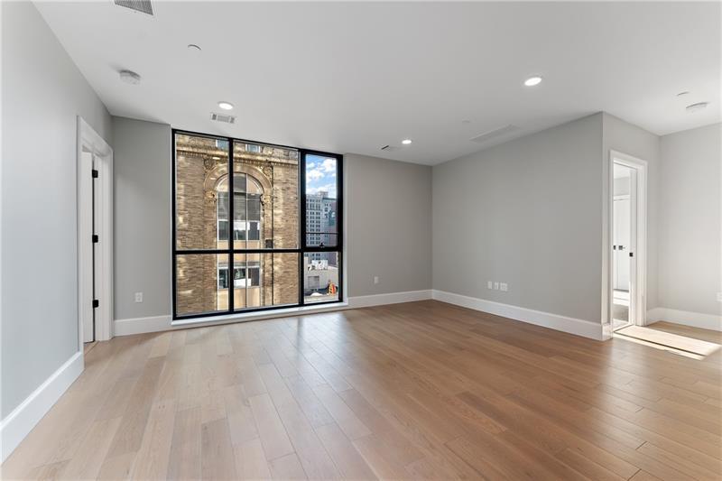 350 Oliver Avenue #1005