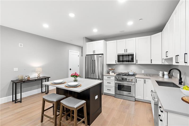 350 Oliver Avenue #1605
