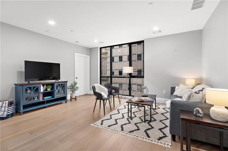 350 Oliver Avenue #1605