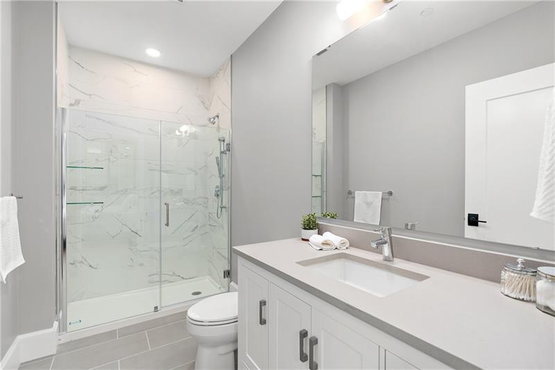 350 Oliver Avenue #1605