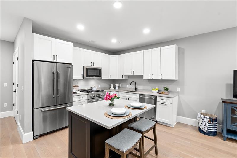 350 Oliver Avenue #1605
