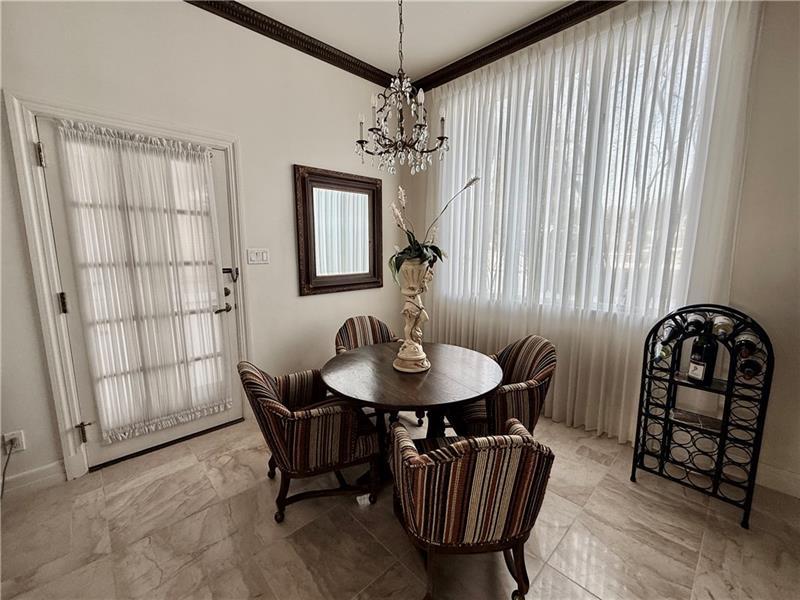 206 Fairview Rd