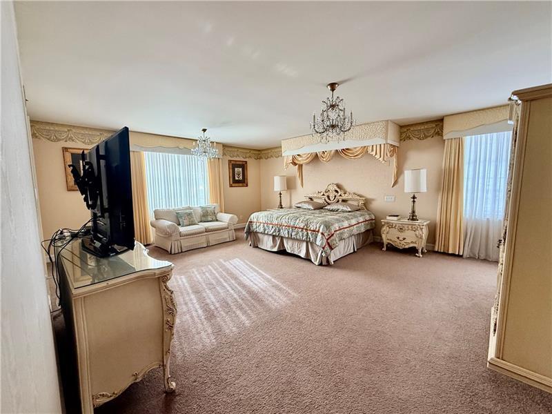 206 Fairview Rd
